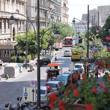 Grand Tour 4Rooms Неаполь Экстерьер фото